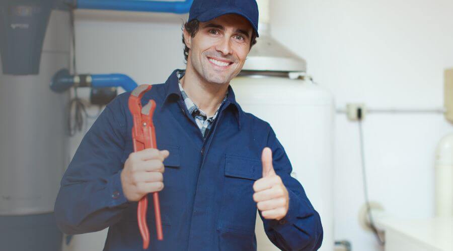 Expert burst pipe repair services in Hillister, TX